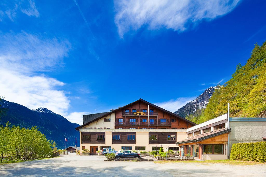 Hotel Aux Mille Etoiles Salvan Dış mekan fotoğraf