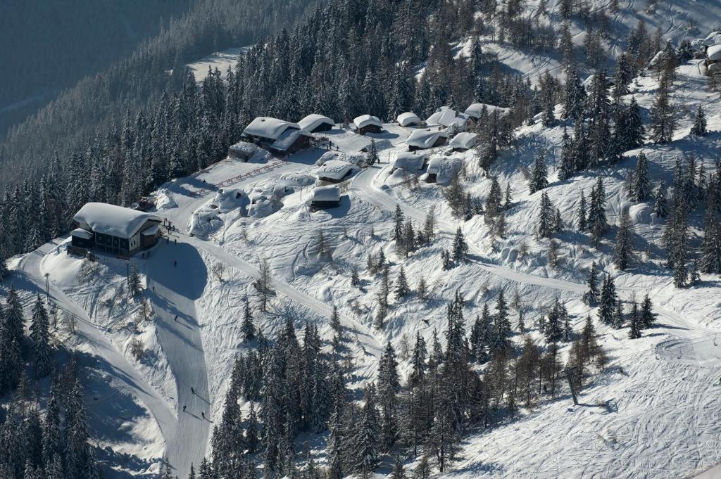 Hotel Aux Mille Etoiles Salvan Dış mekan fotoğraf
